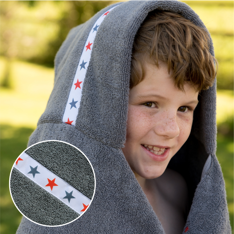 Large red stars hooded towel for toddlers and kids Hooded Owls Hooded Owls Ltd