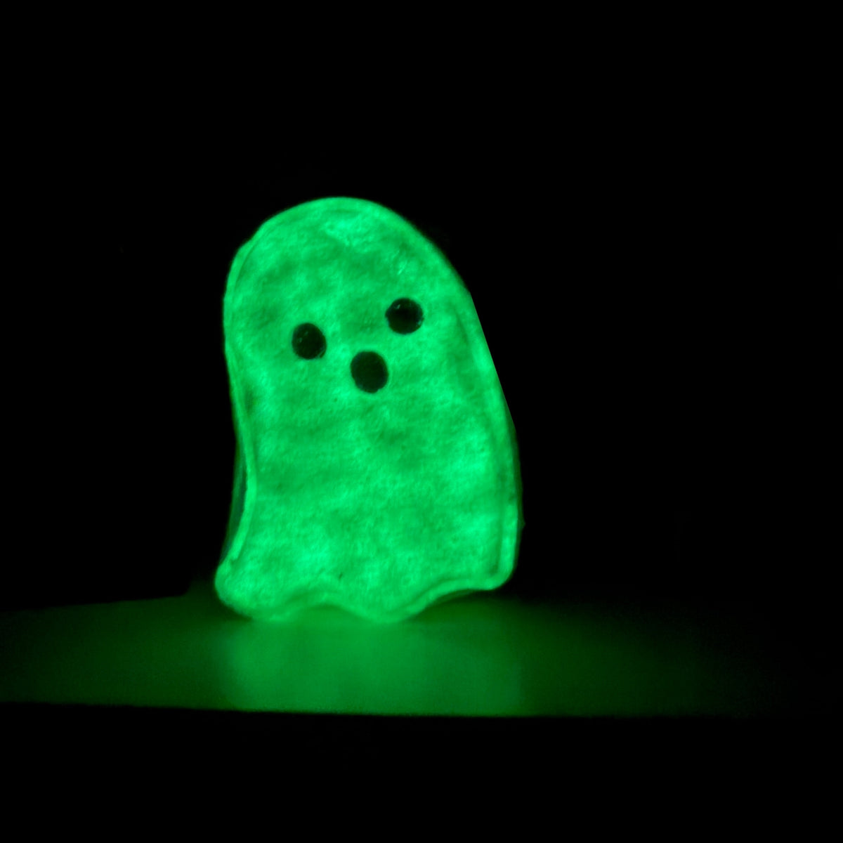 Halloween 'Glow in the Dark' Ghost Bath Bomb