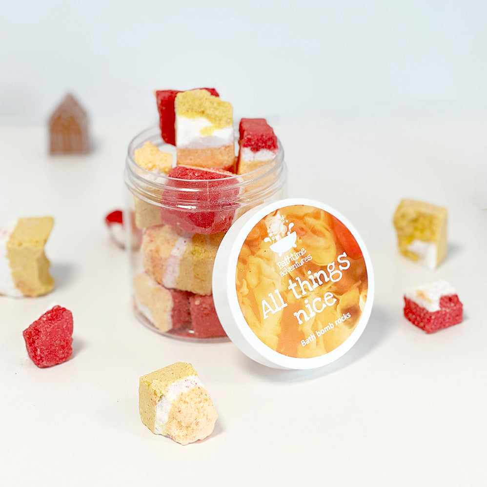 'Gingerbread & Joy' 5-piece bath gift set