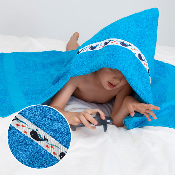 Whales kids hooded towel (Standard, turquoise)